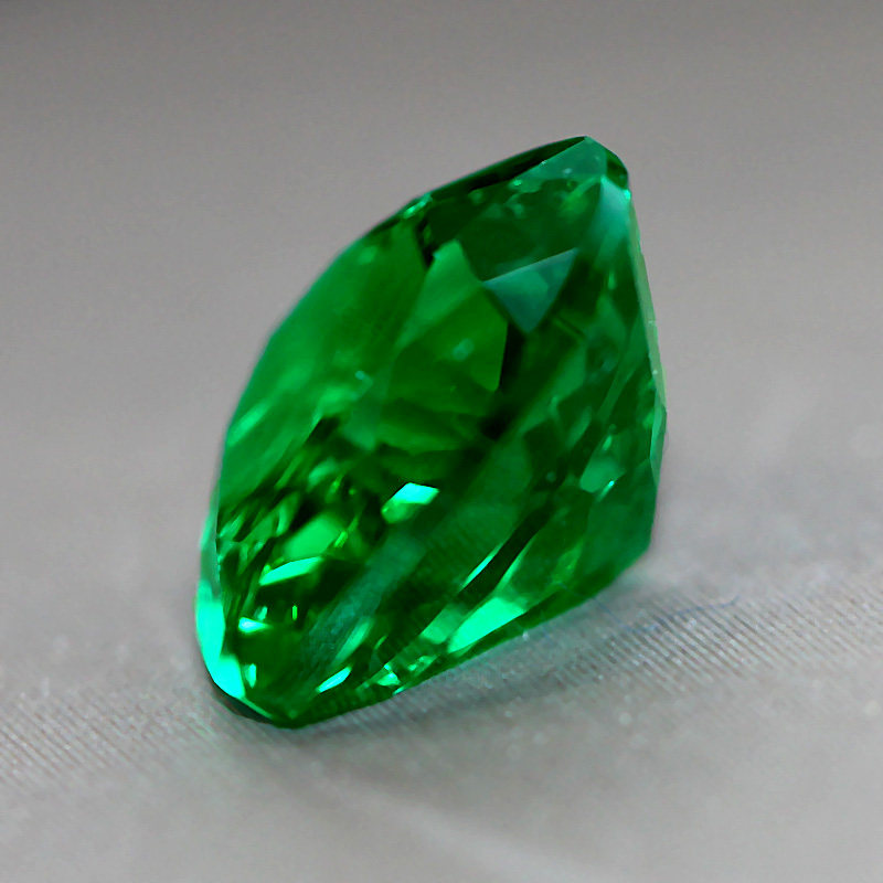 心形祖母绿裸石沃顿哥伦比亚绿宝石绿碧玺色戒指吊坠其他