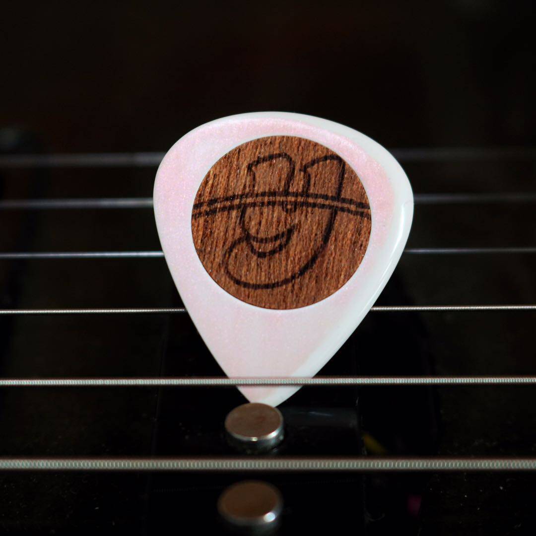 拨片一枚包邮gearxxx手工吉他小速弹扫民谣吉它拨片