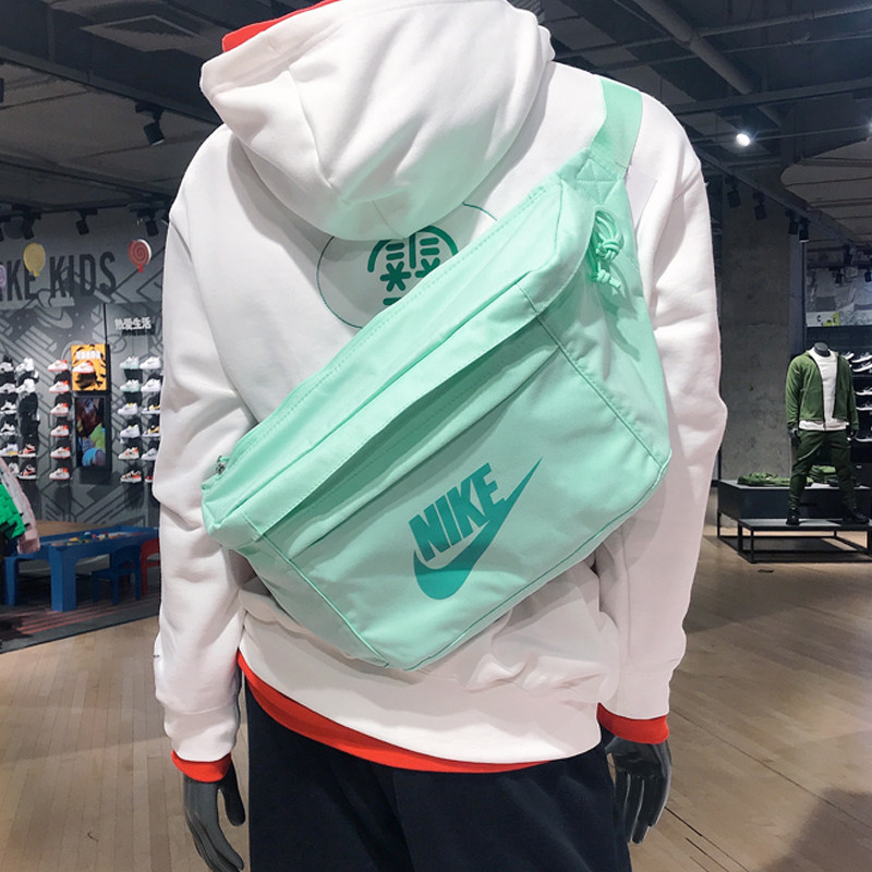 耐克nike王一博同款运动腰包胸包学生大单肩斜挎包男女ba5751379