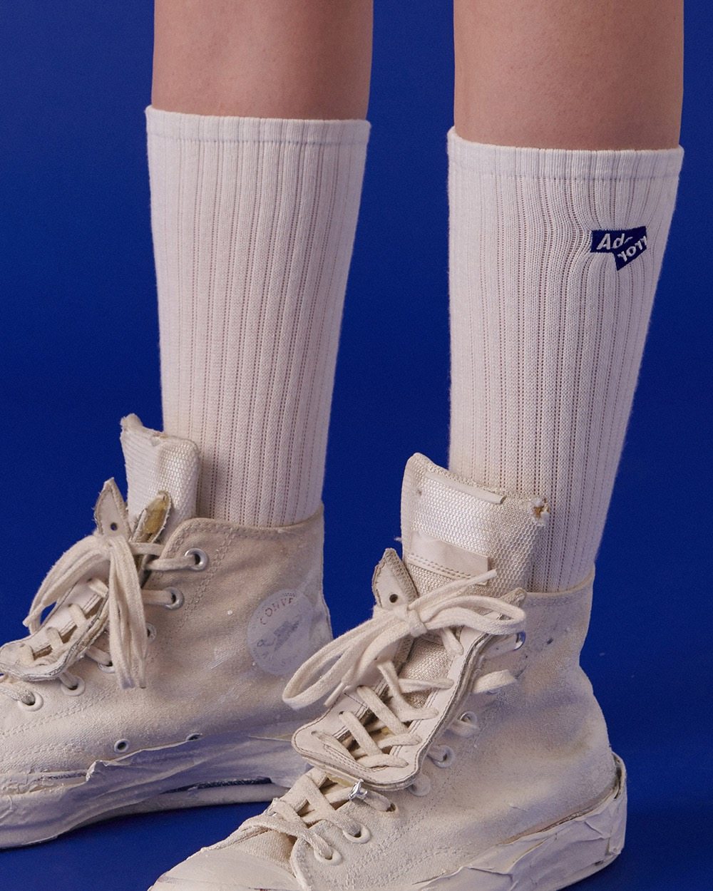 ader潮流基础品牌刺绣黑白两色袜子街头机能运动袜