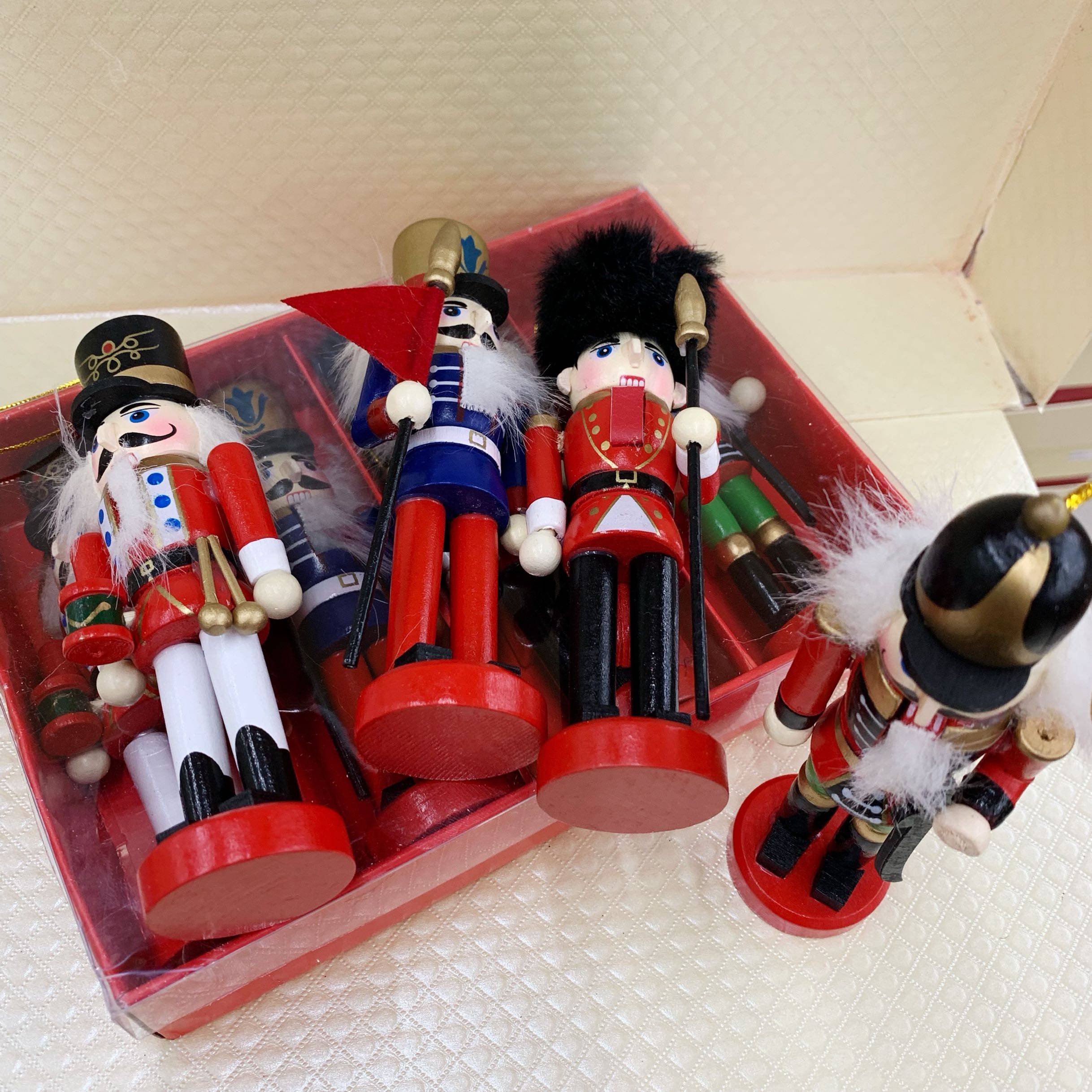 胡桃夹子木偶士兵四人小号俄罗斯套装男孩玩具人气创意玩偶