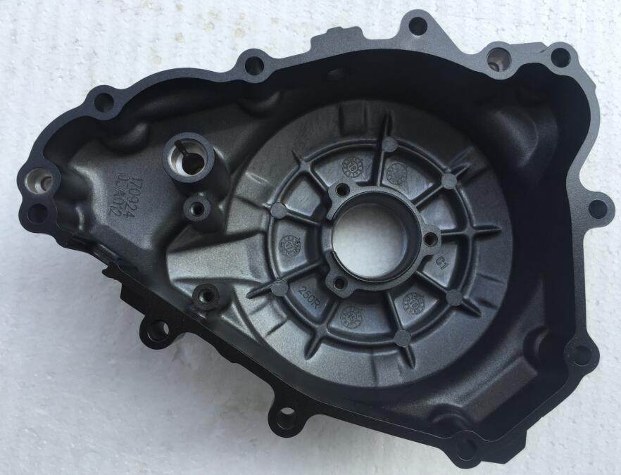 适用跑车磁电机gsx250r黑色曲轴轴箱左盖发动机dl250弹簧