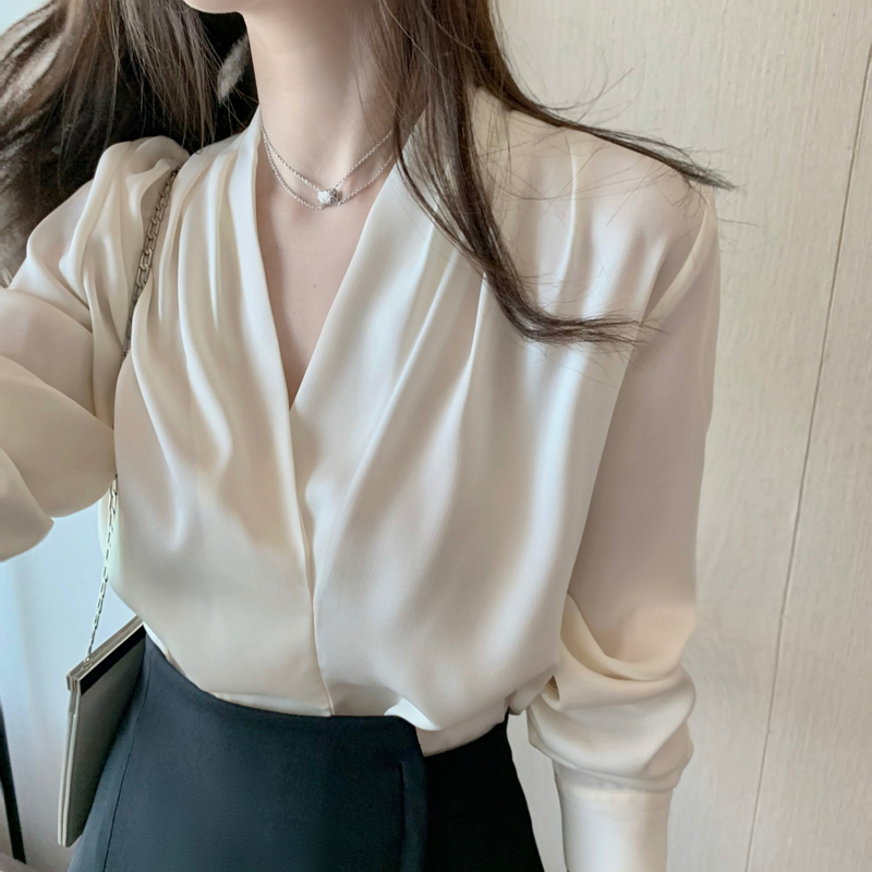 DAJO’S / 口碑升级秋冬系列 软糯V领针织上衣衬衫女长袖秋冬气质