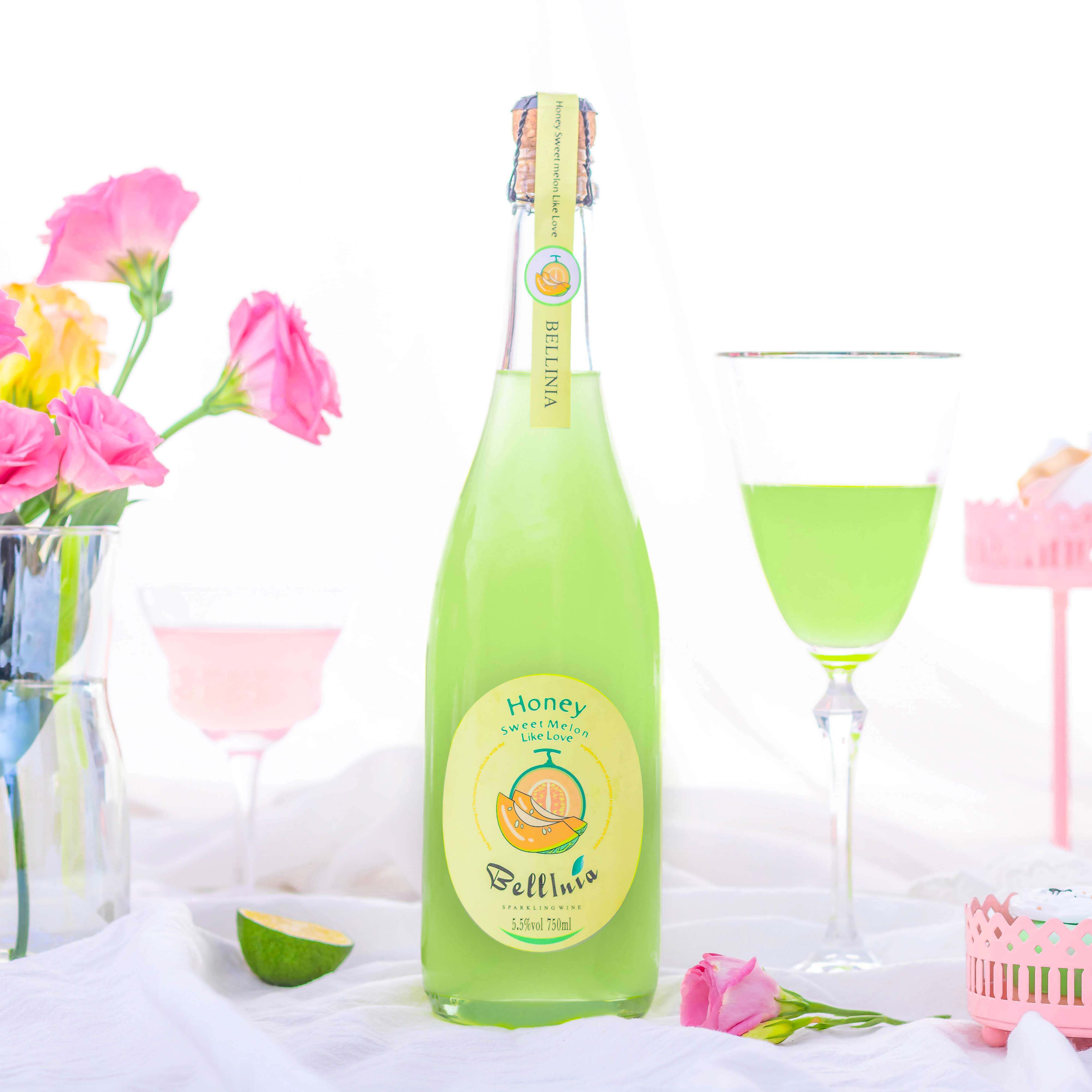 水果葡萄酒气泡起泡香槟桃红季水果恋爱葡萄酒