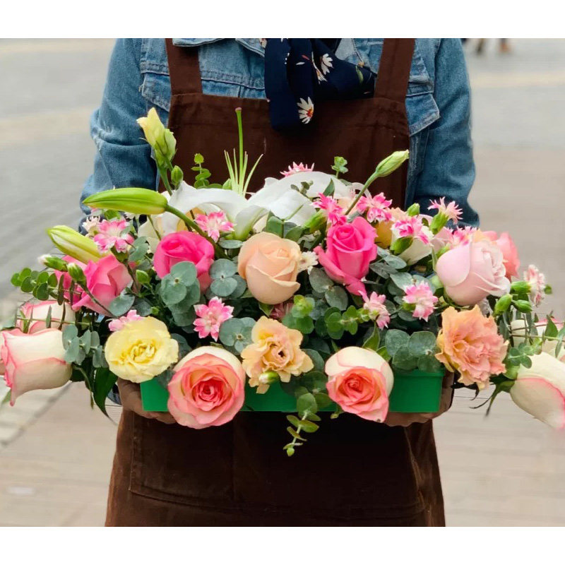 签到会议花演讲台胸花鲜花速递张家界永定武陵源慈利商务用花