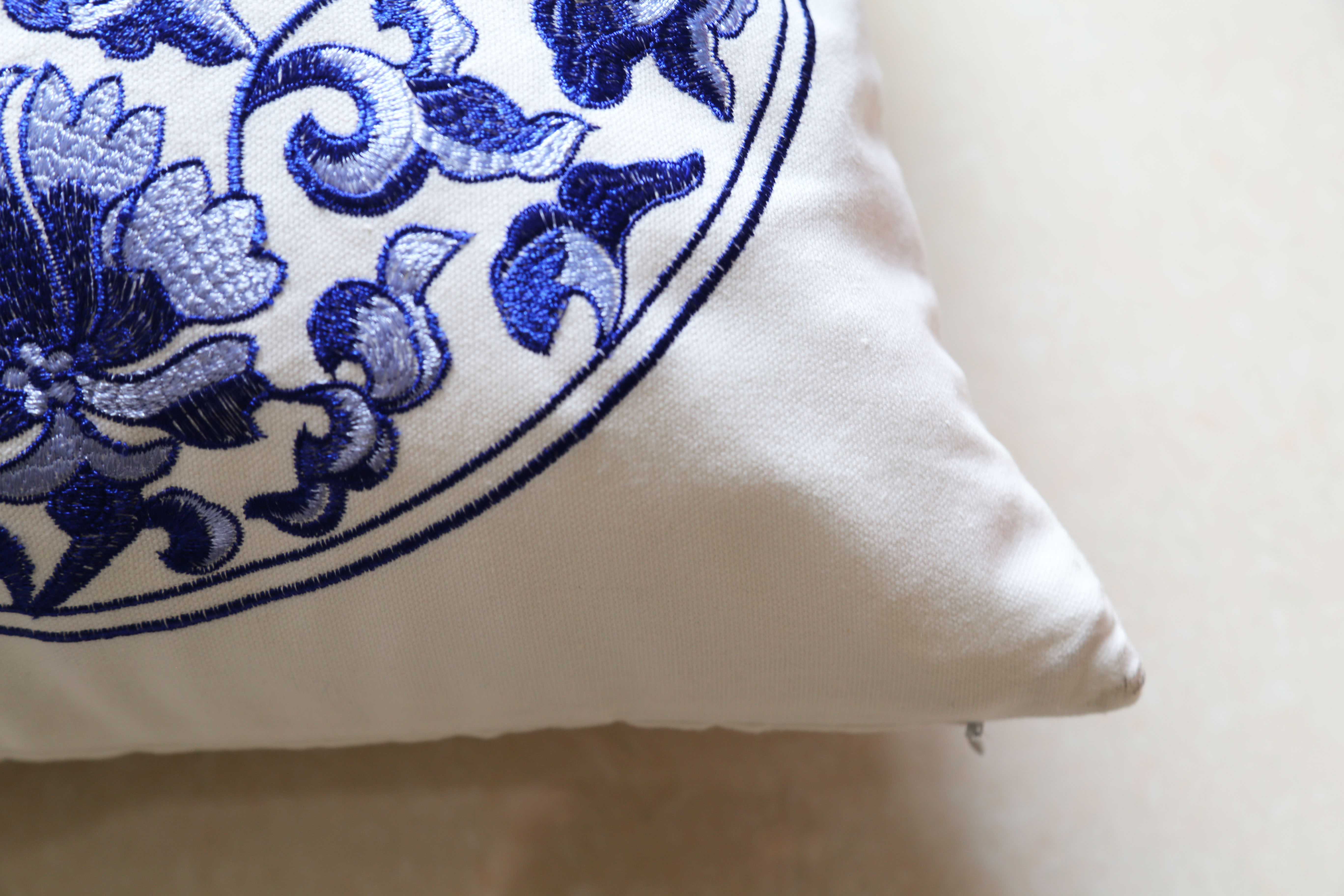 抱枕青花瓷十字绣沙发枕套含芯靠垫汽车靠背全棉靠垫