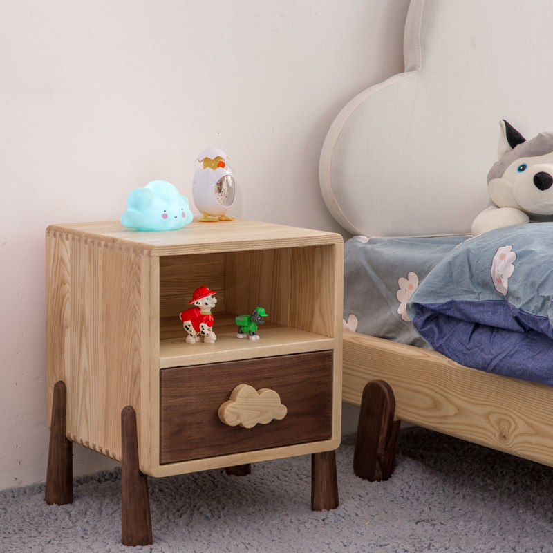 实木儿童云朵床头柜北欧卧室床边收纳现代简约卡通床头柜