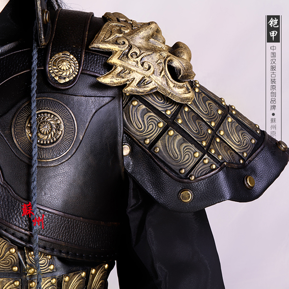 新品实拍古装盔甲古代三国将军战袍景区拍照民族服装