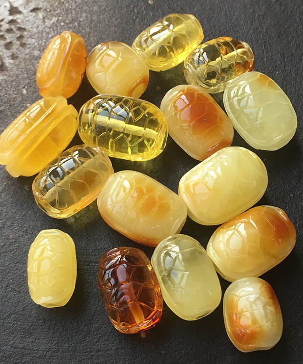 富甲天下天然琥珀双面立体体雕龟壳龟甲龟背吊坠手饰