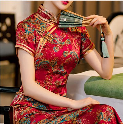 中国国风传统元素高开叉旗袍女长款2021年新款复古旗袍