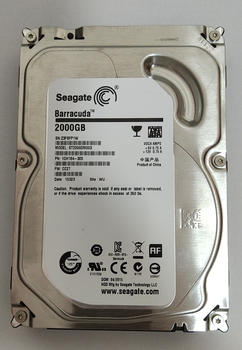 全新存储希捷2t台式机sata串口机械2tb游戏机械硬盘