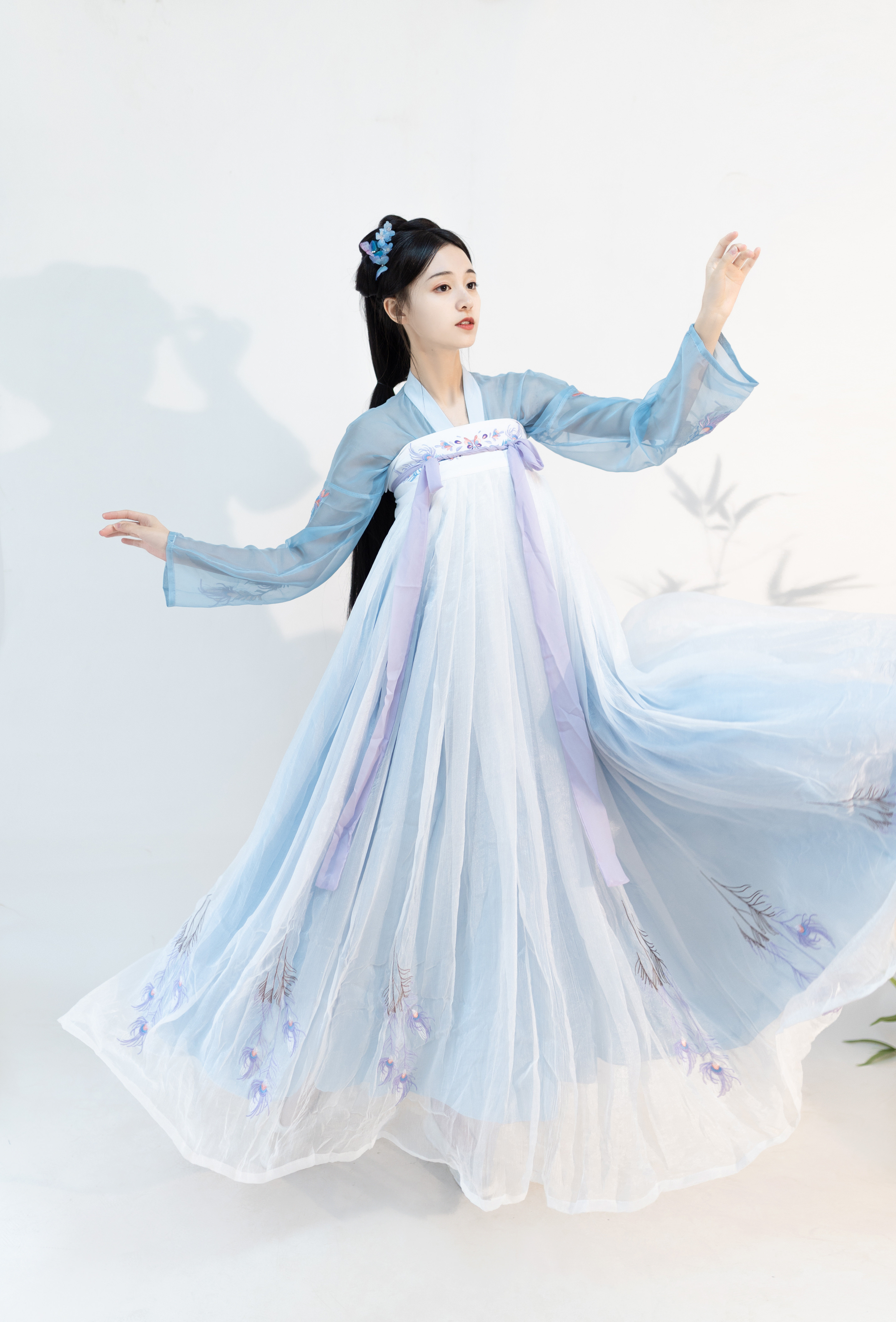 襦裙清新日常夏日常刺绣对襟雀翎齐胸汉服女原创民族服装