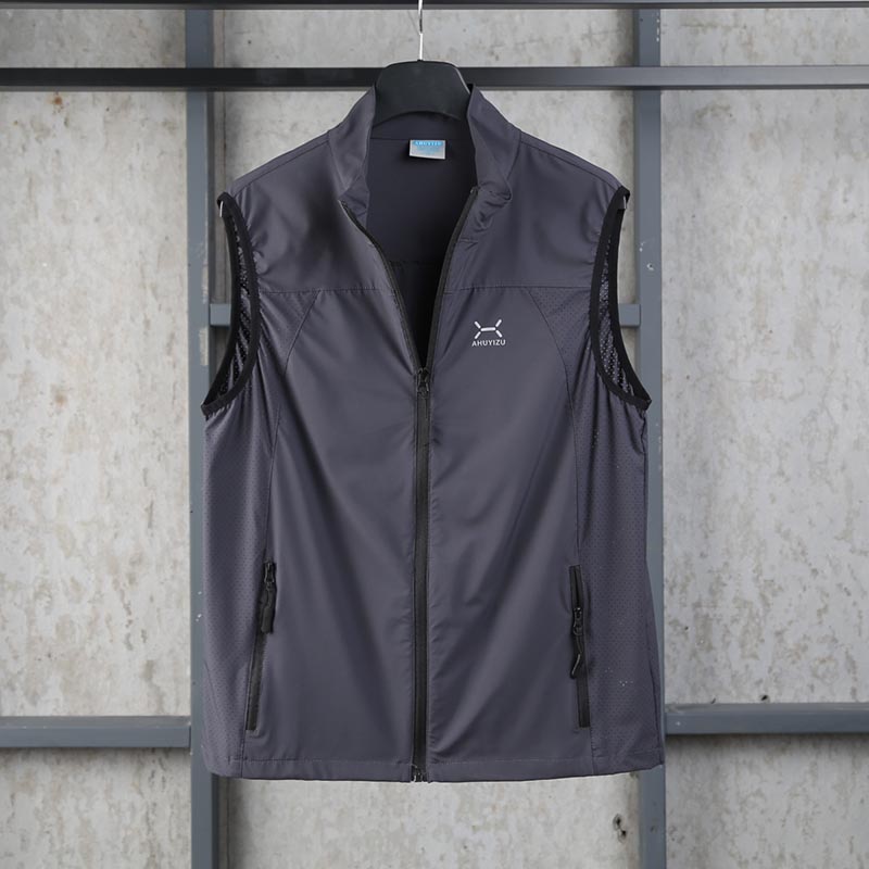 外贸尾单夏季新款男士户外速干背心薄款立领马甲登山运动骑行坎肩