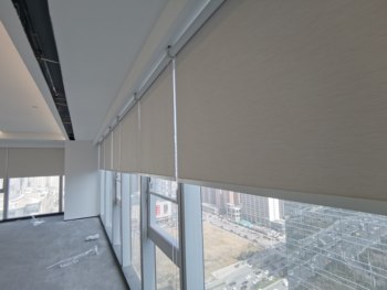 Xi'an Office Roller Blinds Customized Pattern Sunshine Fabric Blackout Electric Remote Control ອັດຕະໂນມັດ Flame Retardant Sun Shade Curtains