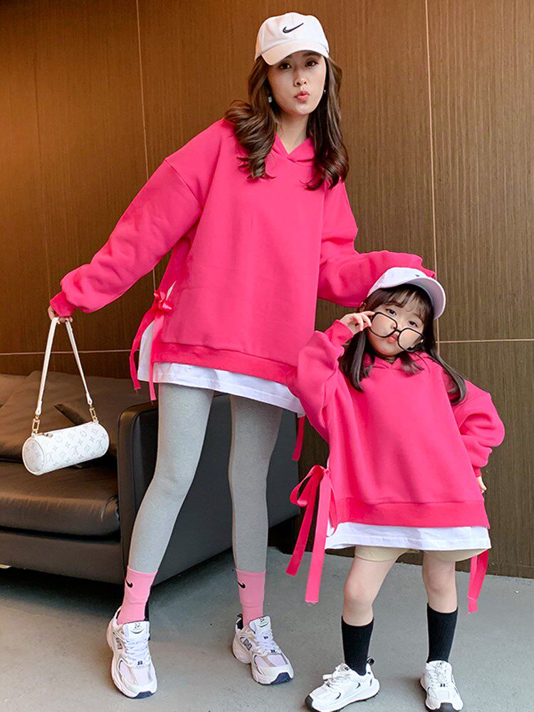 亲子装秋冬款2020网红高端红色加绒蝴蝶结卫衣洋气母女装冬装加厚