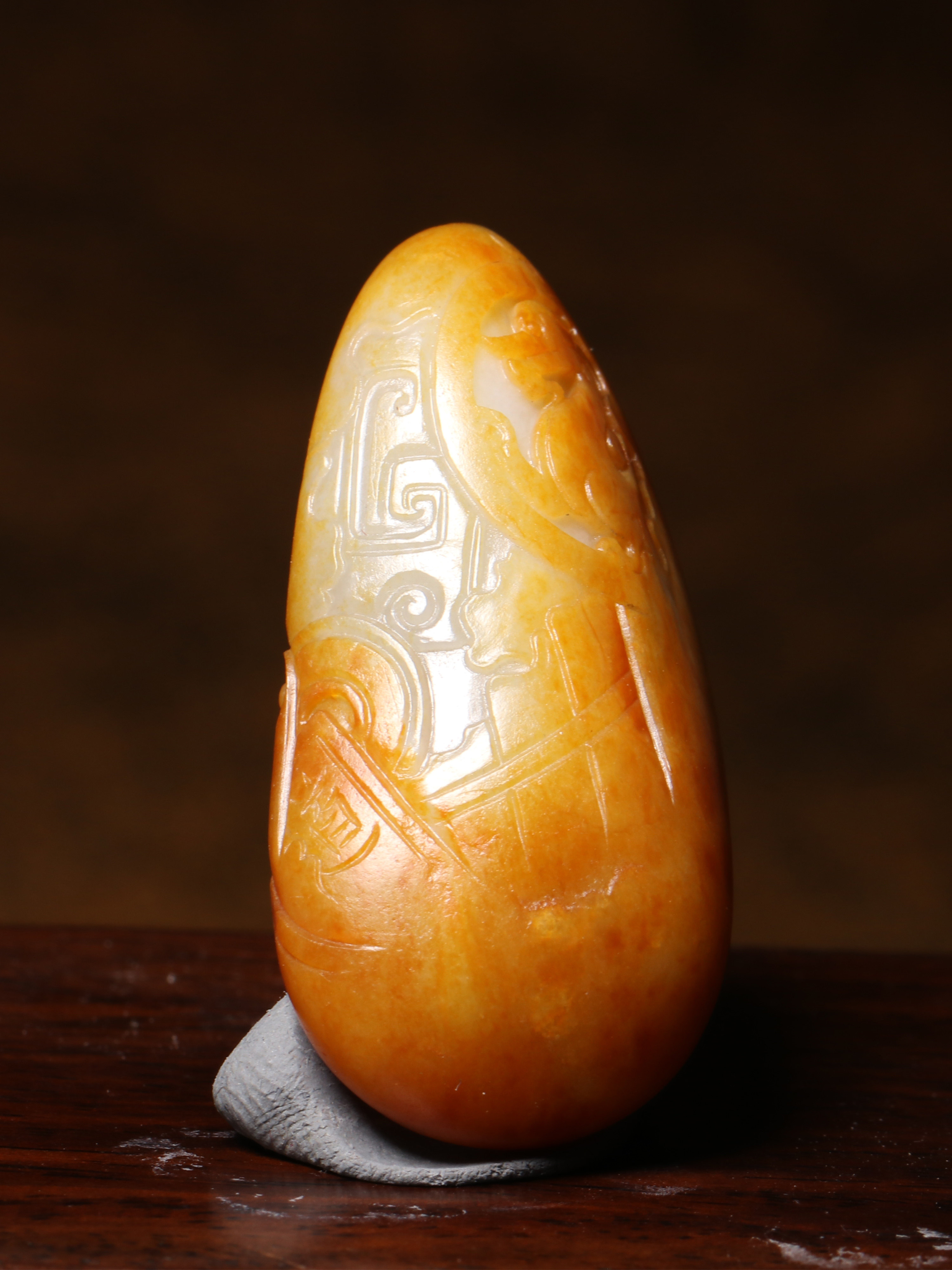 古龙惹石新疆和田玉仿黄沁籽料仿吊坠仿古男女颈饰