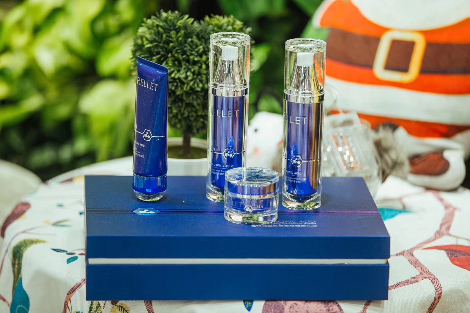 礼盒颐莲透明质酸肌初赋活臻享护肤套装保湿面部护理套装