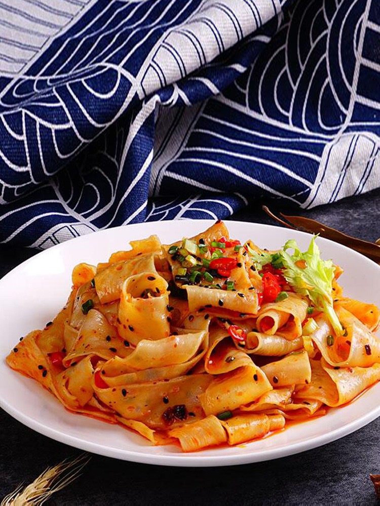 面皮阿宽红油10袋免煮凉皮麻酱泡面速食食品冲泡方便面