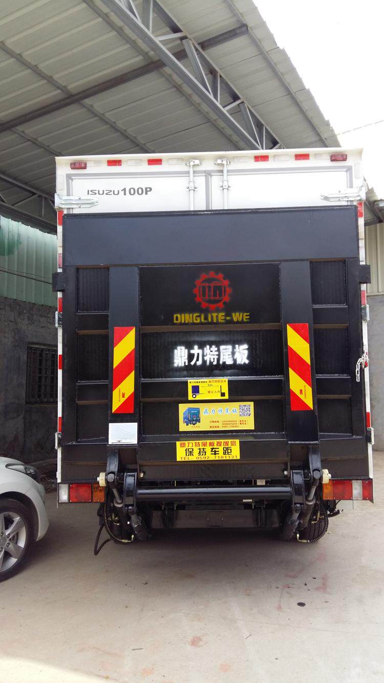 尾板汽车液压升降2吨货车起重重装卸车福州升降台