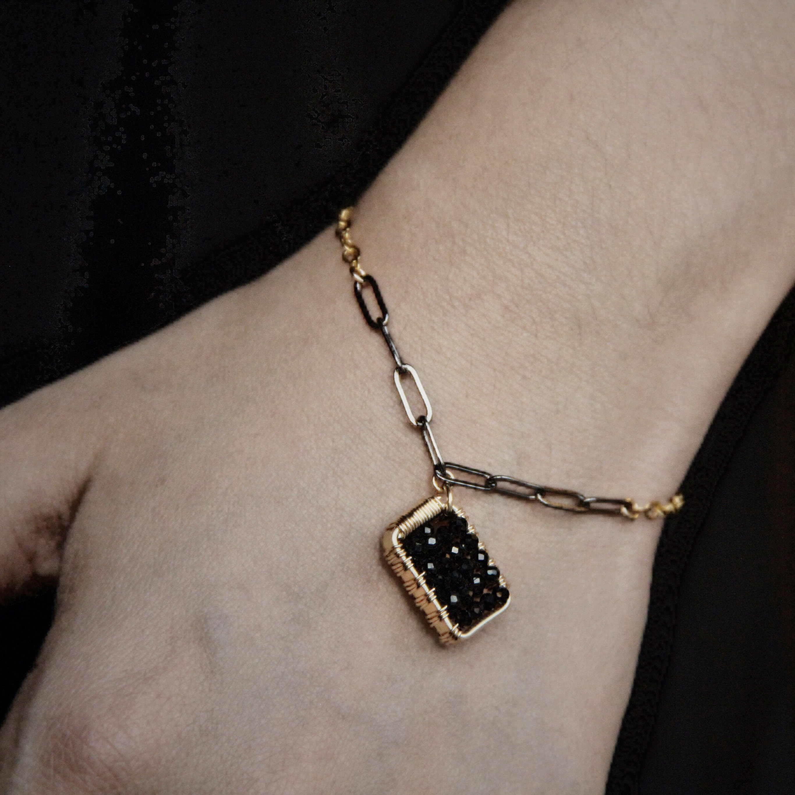 设计手链卜鹿独立暗黑方块圆牌黑金多戴原创手链