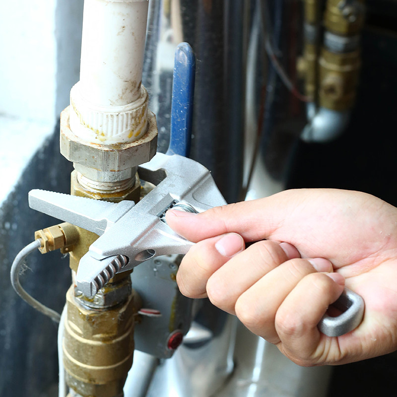 水暖安装卫浴扳手 万能多功能活动扳手短柄大开口水龙头专用工具