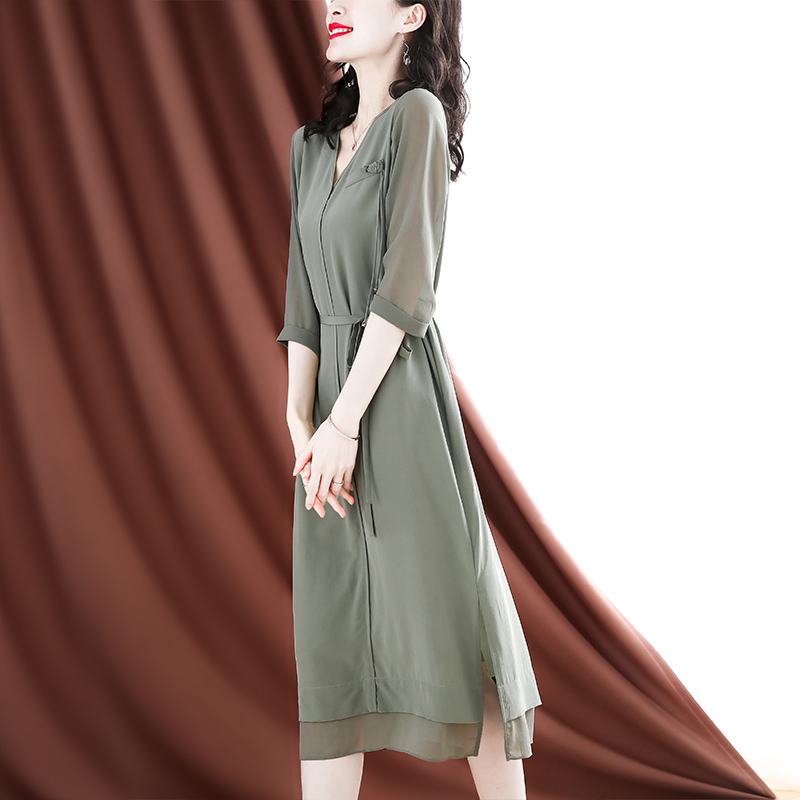 真丝连衣裙女2022年春夏新款设计感小众复古收腰系带桑蚕丝中长裙