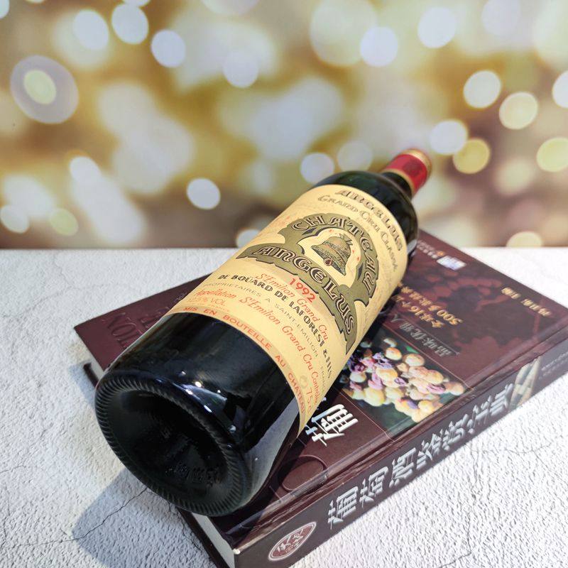 法国圣埃美隆saint-emilion红酒金钟酒庄红葡萄酒angelus1992干红静态