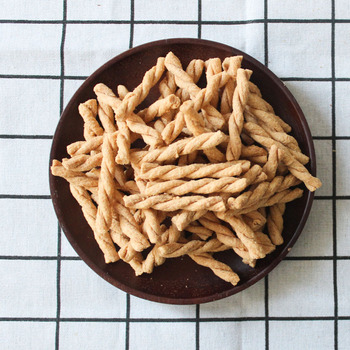 口水娃辣条零食麻辣儿时8090后童年怀旧大礼包网红面筋辣皮400g