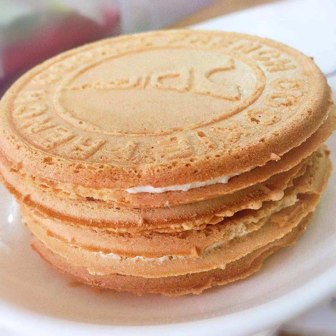 夹心法式煎饼饼干1000g酥脆碳烧牛奶薄饼鸡蛋夹心饼干