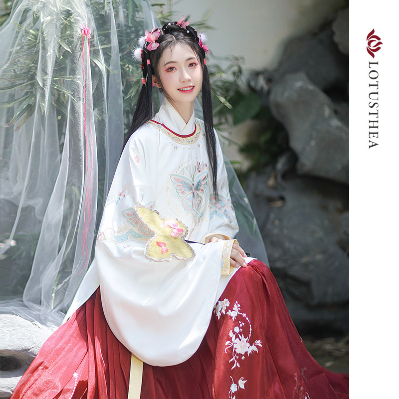 汉尚华莲复叶翩翩明制汉服女圆领大襟刺绣马面裙汉服