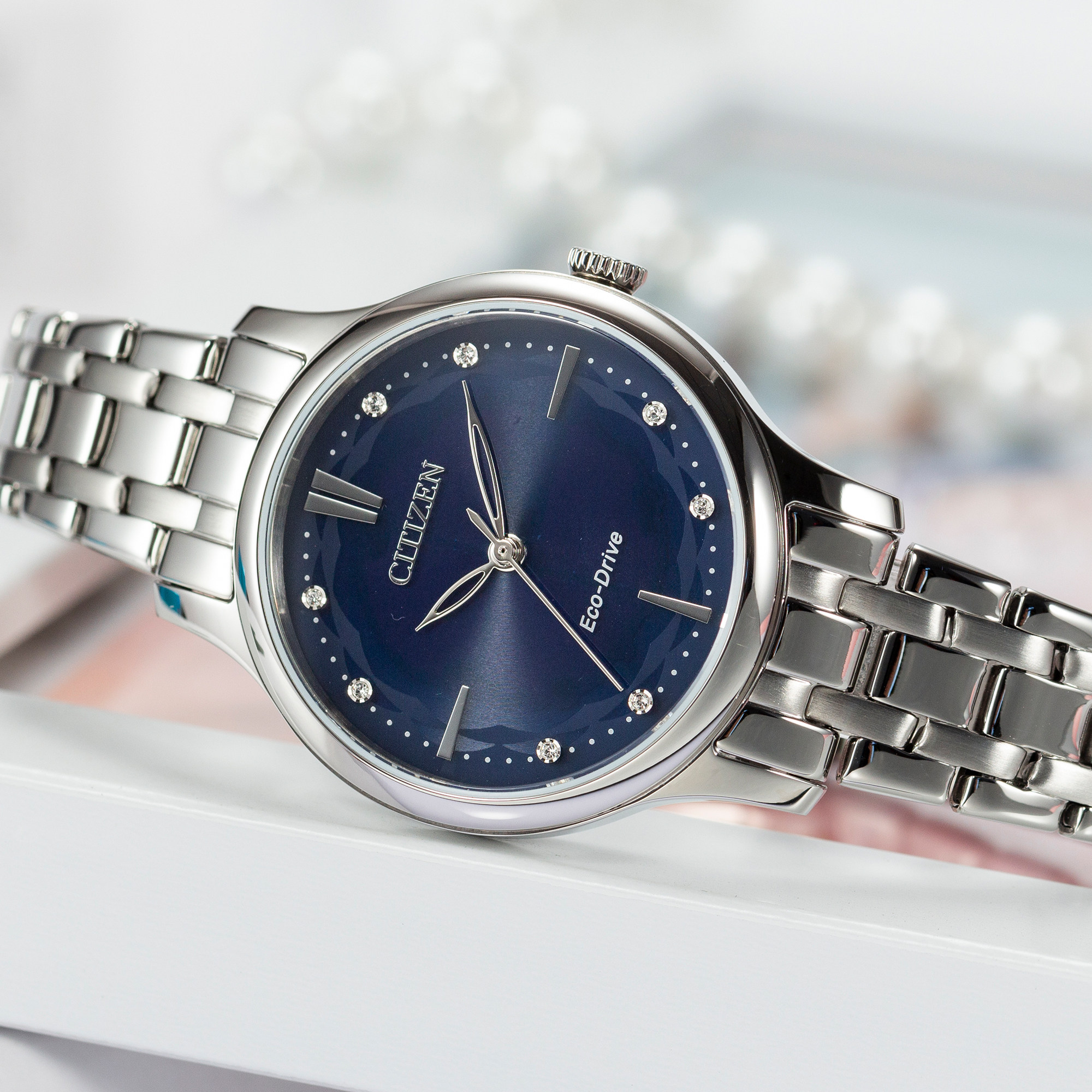 西铁城手表女官方正品光动能时尚气质新款棉花糖系列贝母盘em0896