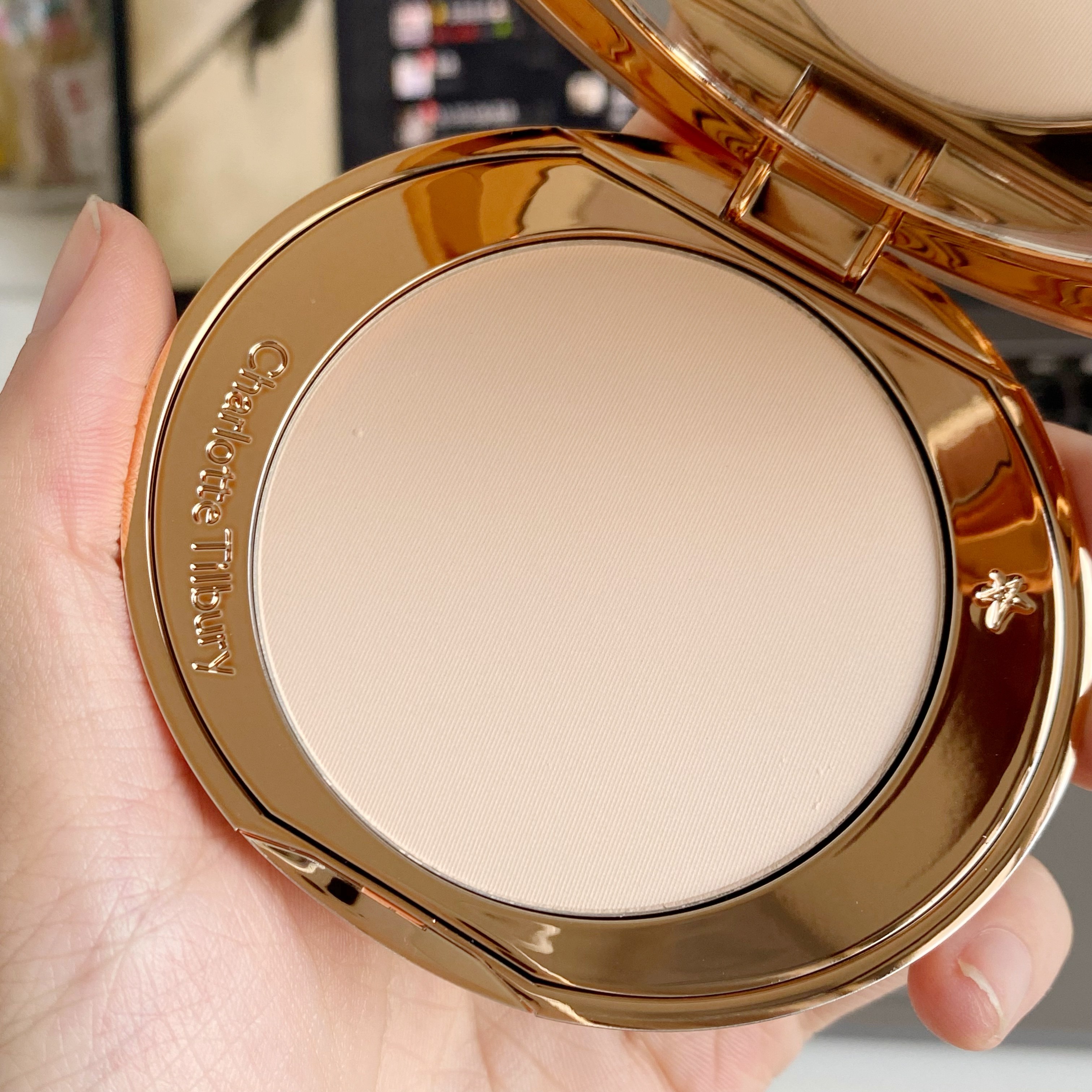 粉扑charlottetilburyct无瑕粉饼磨皮柔焦定妆控油粉饼