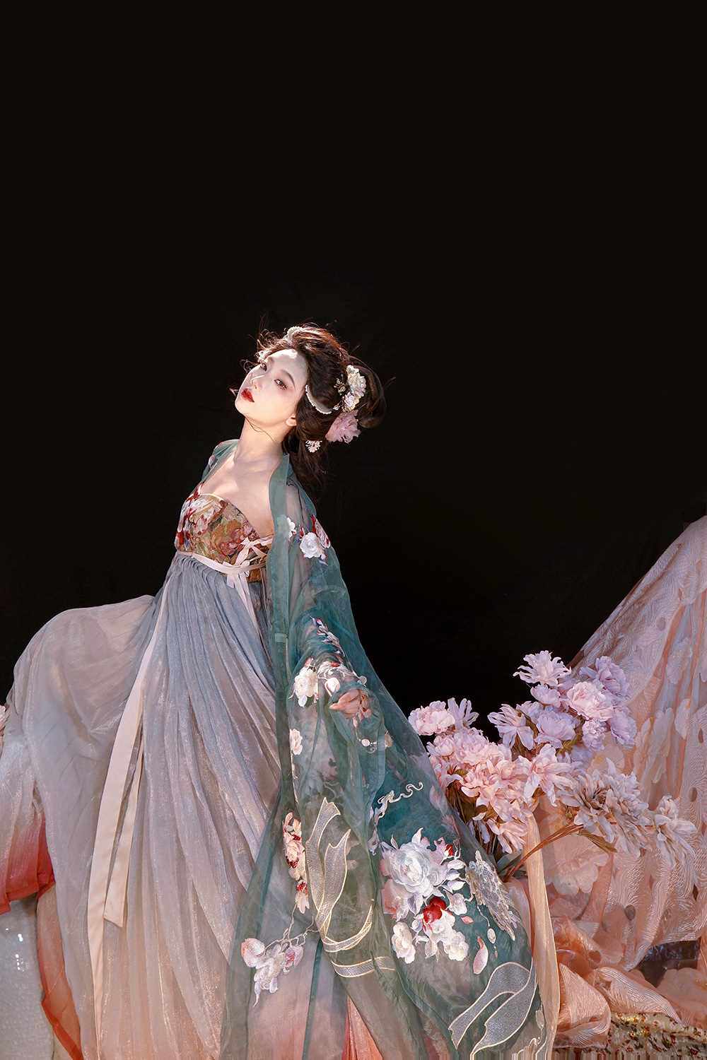 清欢纪汉服女2022夏季新款花萼相辉诃子裙重工刺绣大袖衫中国风