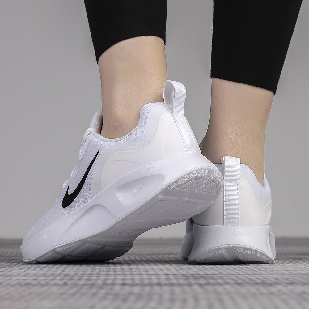 nike耐克跑步女鞋2023夏季新款樱花花粉网面跑步鞋