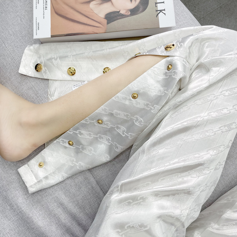 白色开叉阔腿裤女秋季高腰垂感新款2022网红爆款宽松直筒排扣裤子