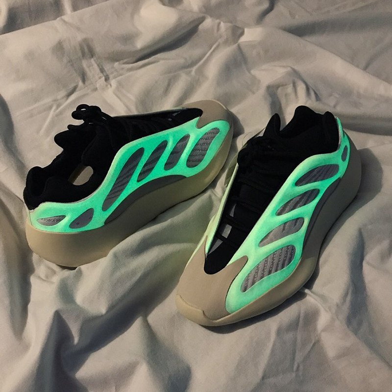 椰子新款700v3异形骨架夜光厚底情侣ins超火单鞋