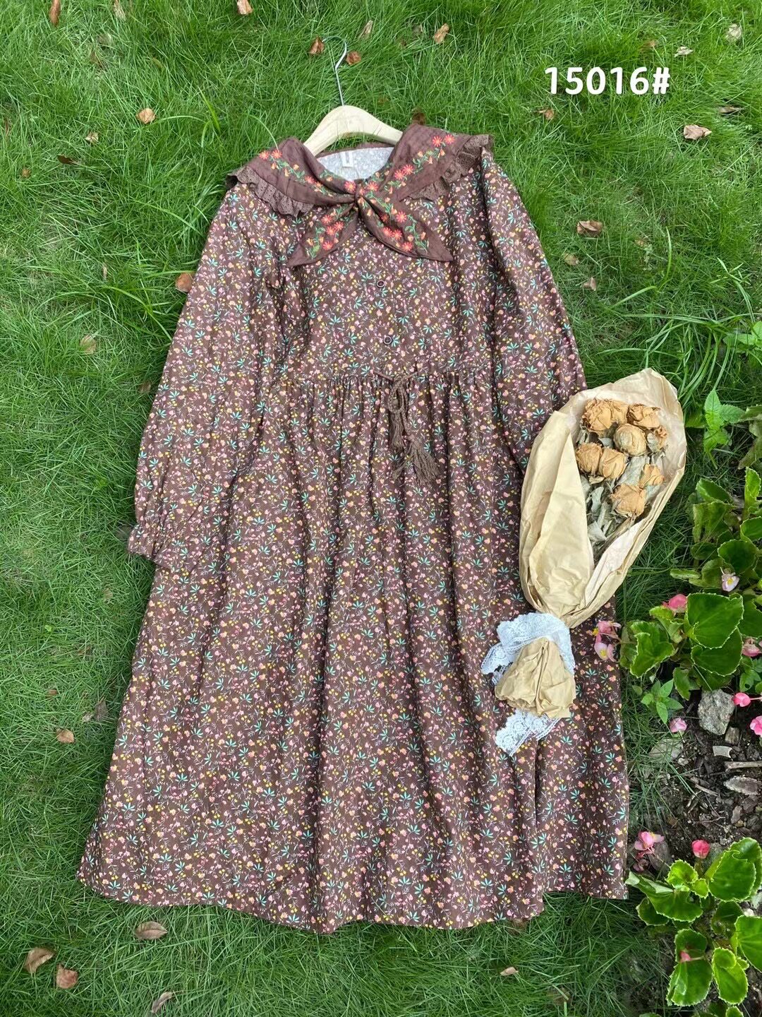 日系甜美美系结领碎花连衣裙秋季2021森系复古连衣裙