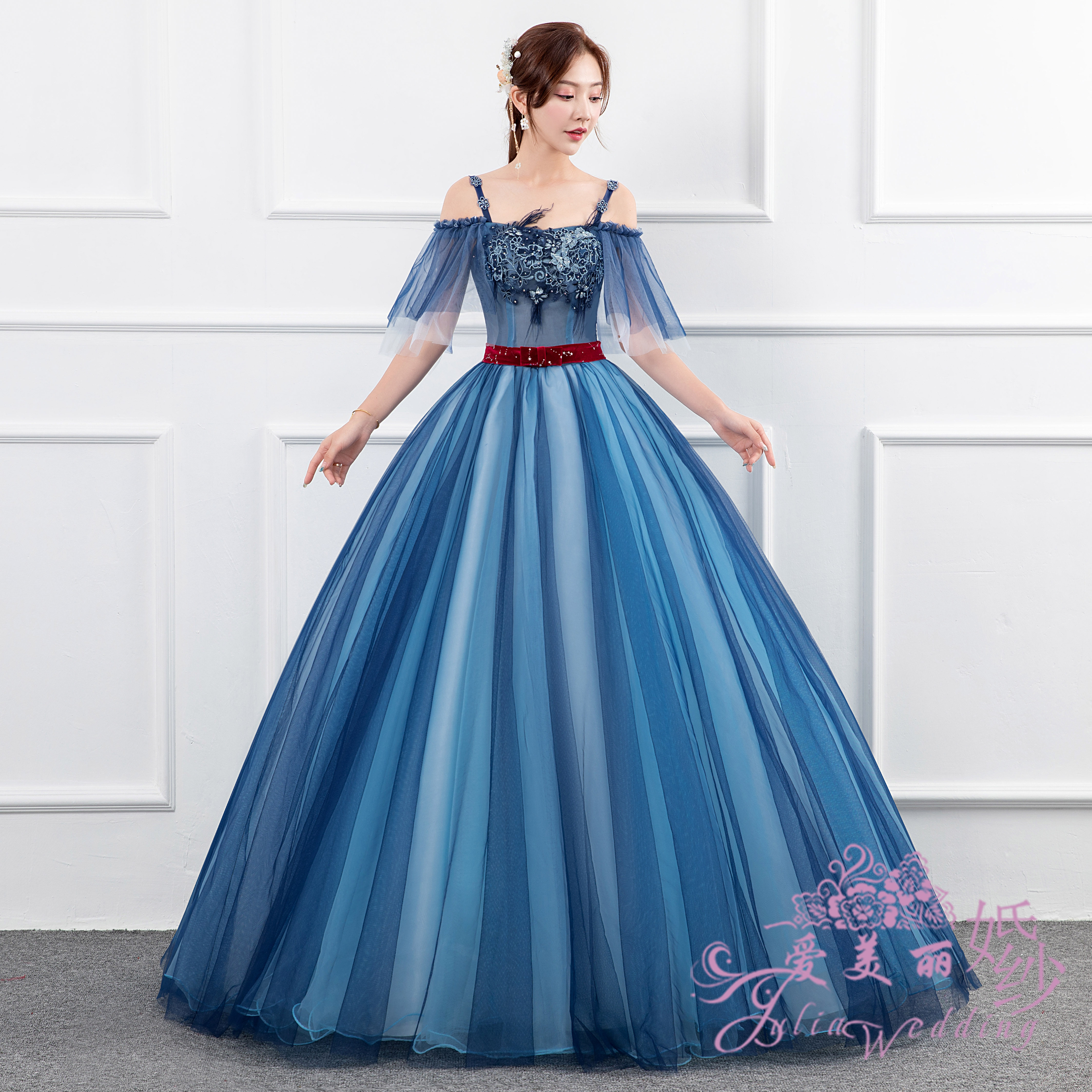 新款独唱演出服蓬蓬裙艺主持美声合唱晚礼服修身礼服