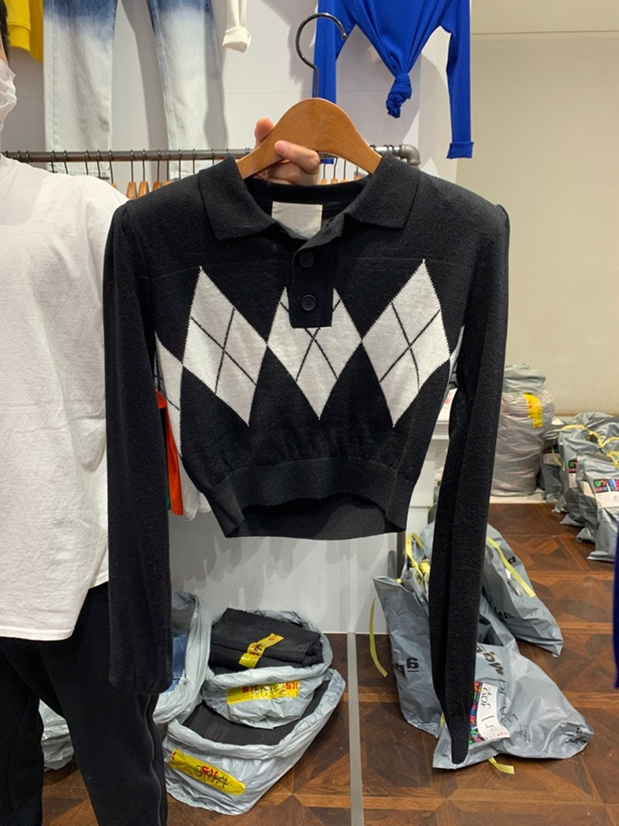 韩国东大门2020秋冬新款女装时尚甜美翻领肚脐毛针织衫