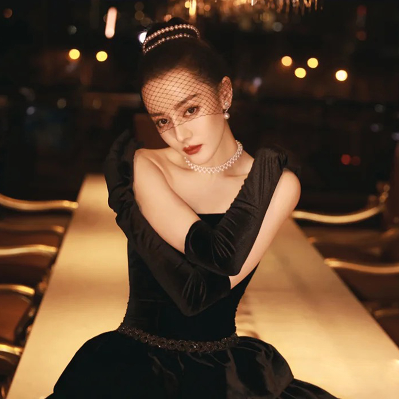 手套迪丽热巴同款赫本礼服黑色长款丝绒套包手套