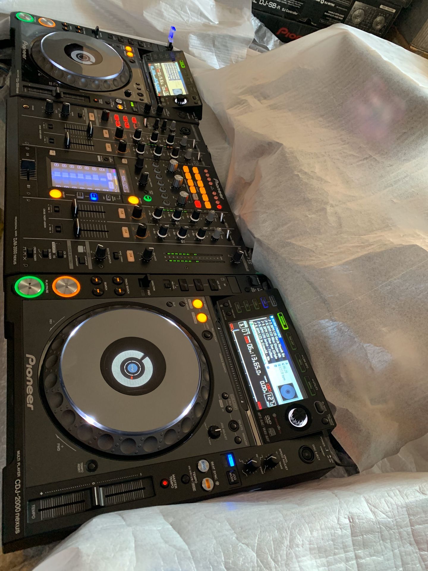 先锋cdj2000nexus碟机一对cddjm2000nexus混音台带原包装打碟机