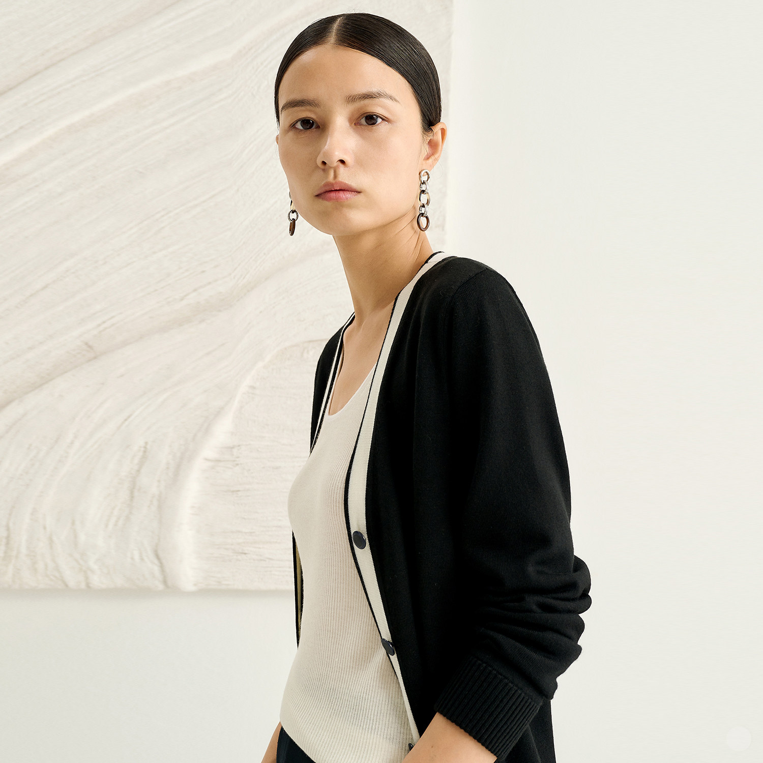 戎美zz0512504优雅撞色饰边经典领嵌色纯羊羊毛针织毛针织衫