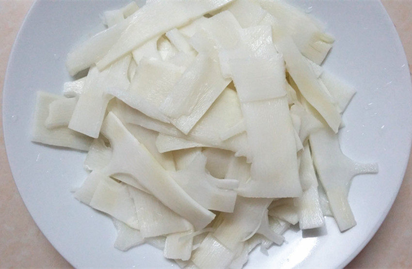 竹笋广西灵山特产腌制笋类制品片清水泡笋片腌制