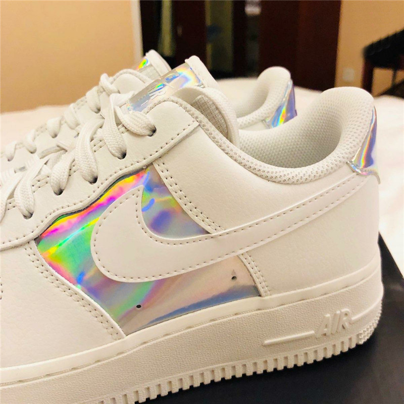 烽火nikeairforceaf1空军一号女子镭射彩虹板鞋板鞋
