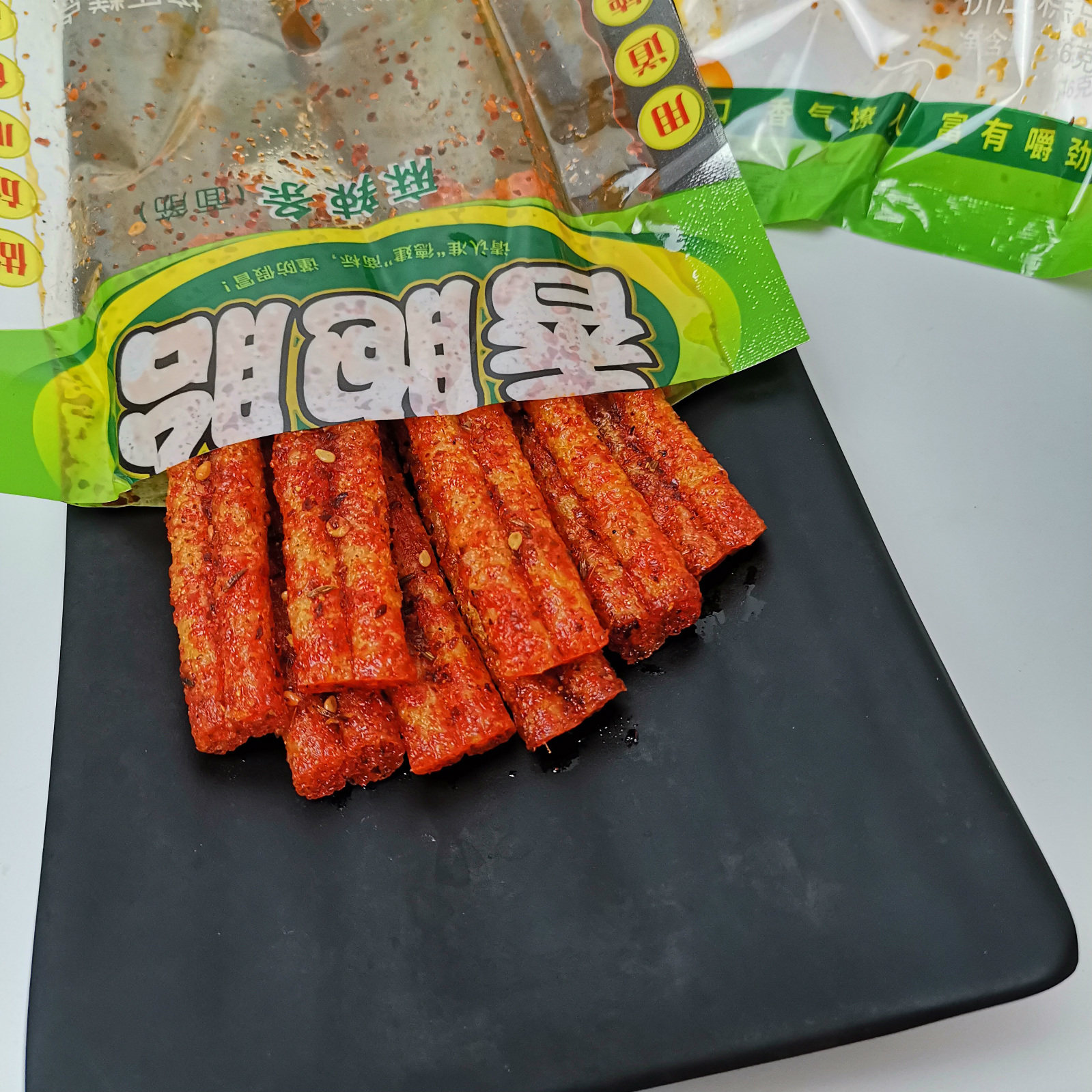 德建双胞胎香辣干子辣条组合8090儿时怀旧辣片小吃麻辣零食大礼包