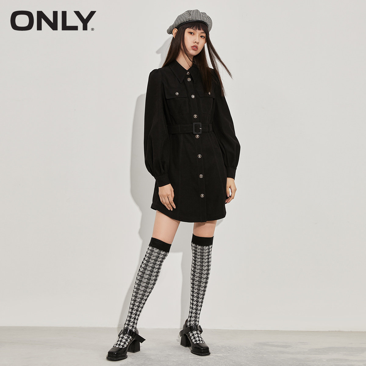 only2021冬季新款收腰短款时尚气质灯芯绒连衣裙121407069连衣裙