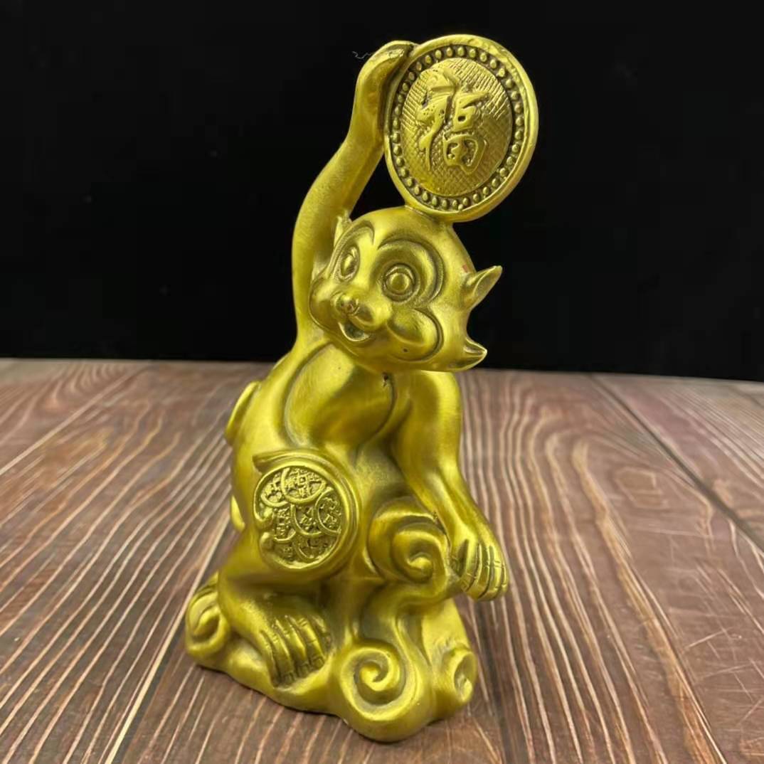 纯铜金猴送福摆件铜猴生肖招财聚财家居吉祥物摆件