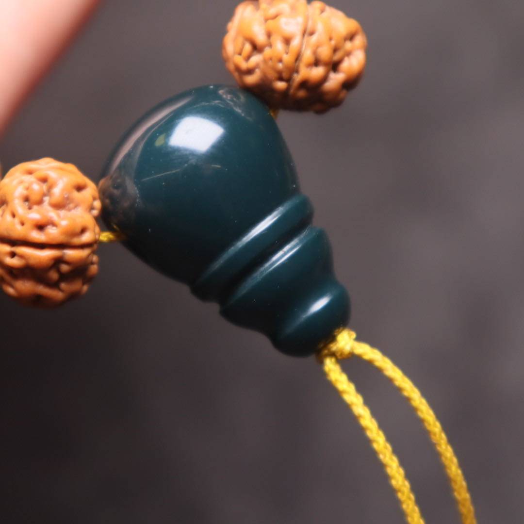 天然阿拉善玛瑙红绿灯精工三通一体佛头佛珠手串佛珠