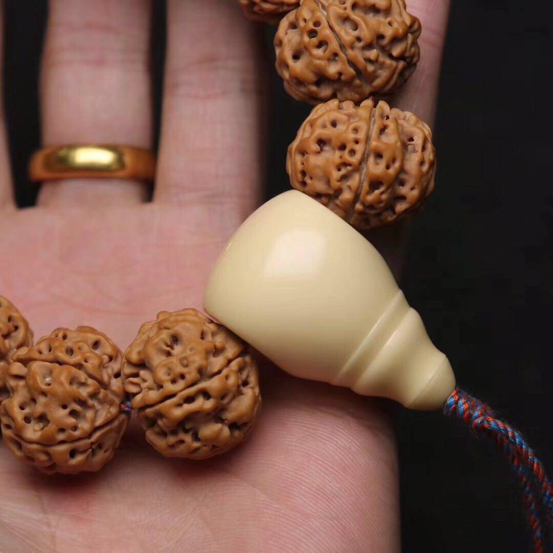 三通大帝文玩金膏玉玉化料苏奶嘴一体佛头佛珠其它首饰