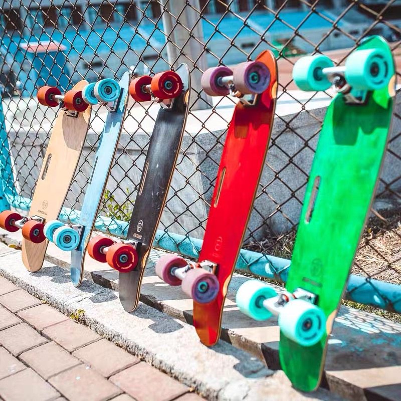 unknown专业大鱼板校园上班代步刷街动作公路提手bingo滑板送教学